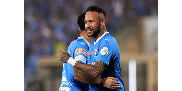 Neymarilla ja CRISTIANO RONALDOlla on erilaisia tilanteita Saudi-Arabian liigassa